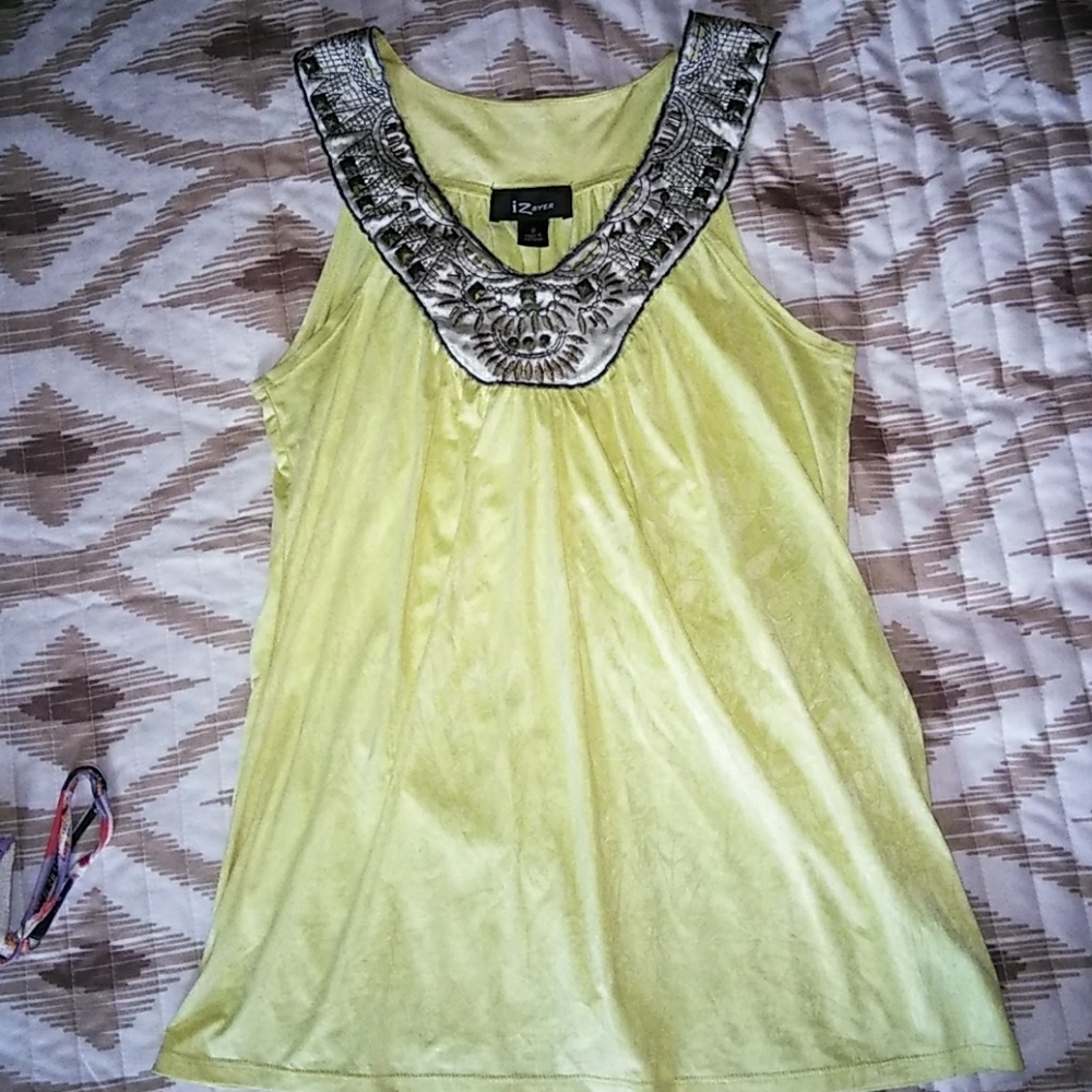 Sleeveless blouse